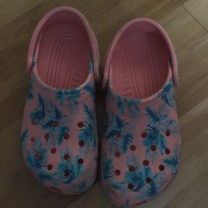 Crocs floral pattern